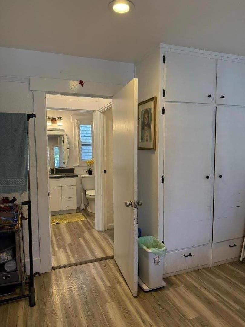 Hayward, California, 94541, United States, 2 Bedrooms Bedrooms, ,1 BathroomBathrooms,Residential,For Sale,2009058