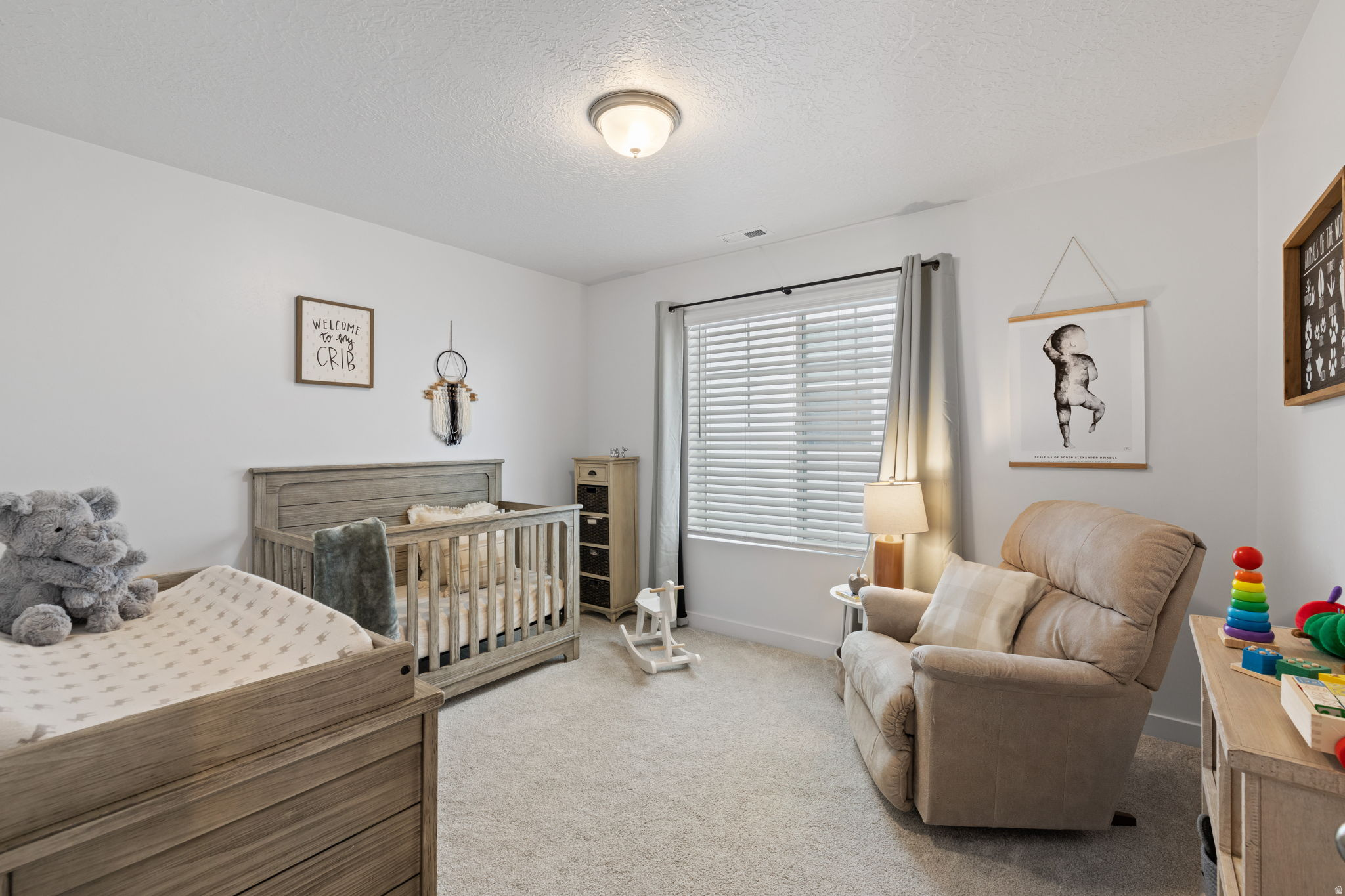 West Jordan, Utah, 84081, United States, 4 Bedrooms Bedrooms, ,3 BathroomsBathrooms,Residential,For Sale,2001617