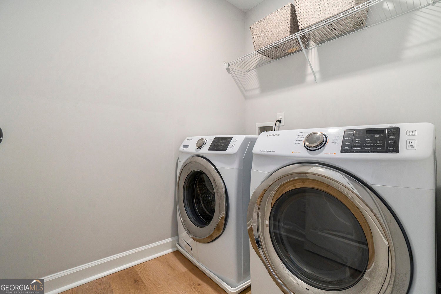 Powder Springs, Georgia, 30127, United States, 5 Bedrooms Bedrooms, ,4 BathroomsBathrooms,Residential,For Sale,1973246