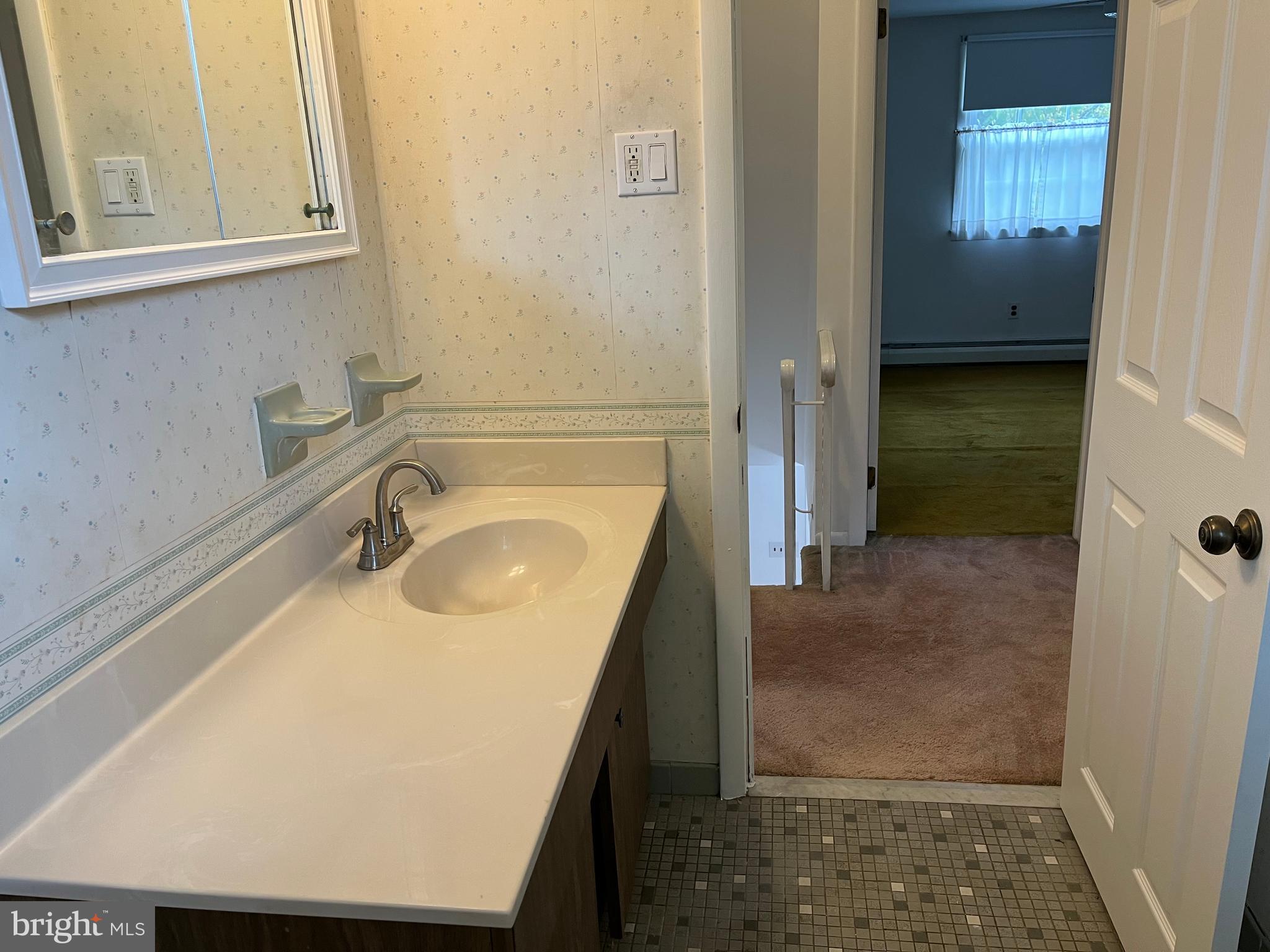 Southampton, Pennsylvania, 18966, United States, 4 Bedrooms Bedrooms, ,Residential,For Sale,1990215