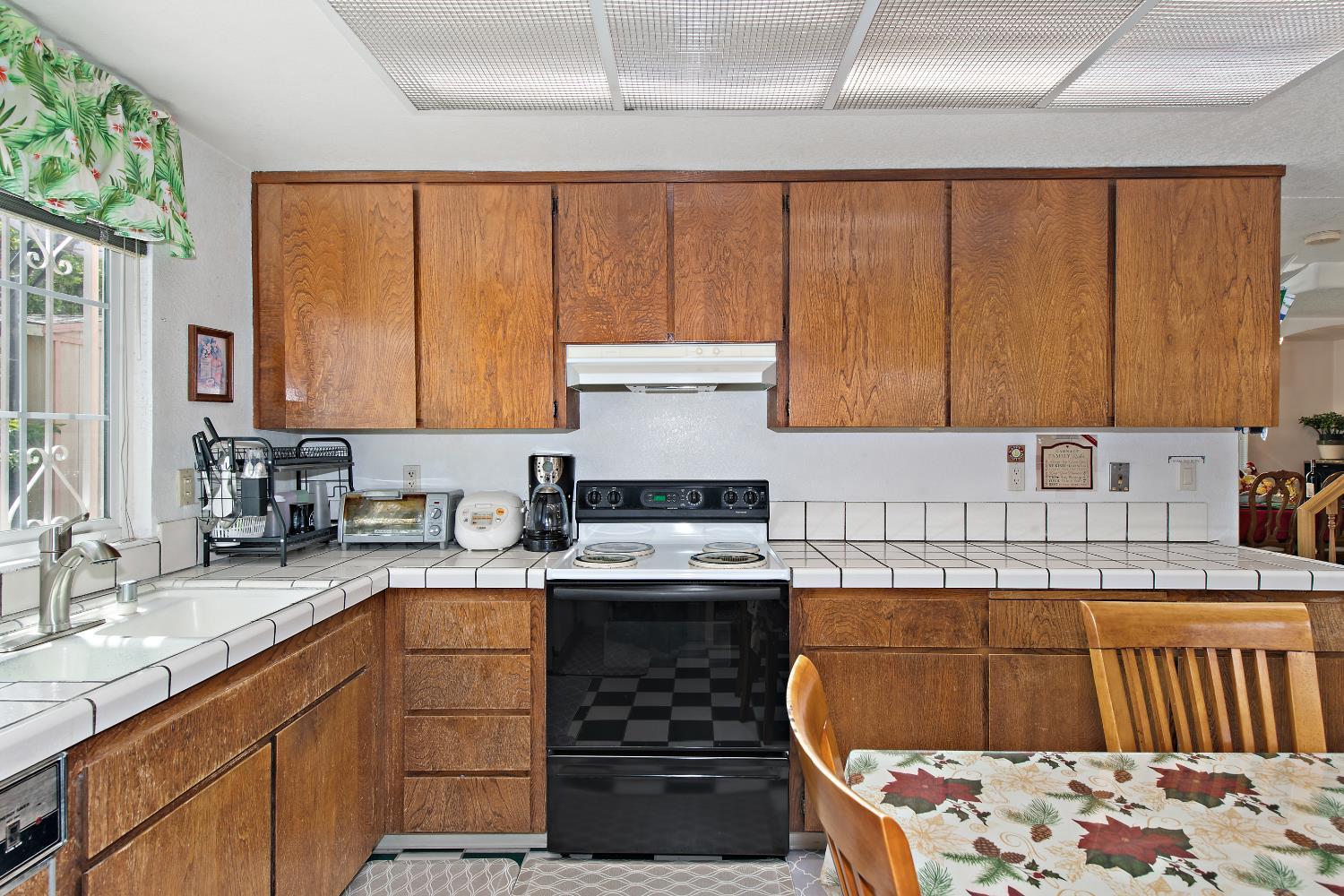 San Jose, California, 95116, United States, 4 Bedrooms Bedrooms, ,3 BathroomsBathrooms,Residential,For Sale,2038368