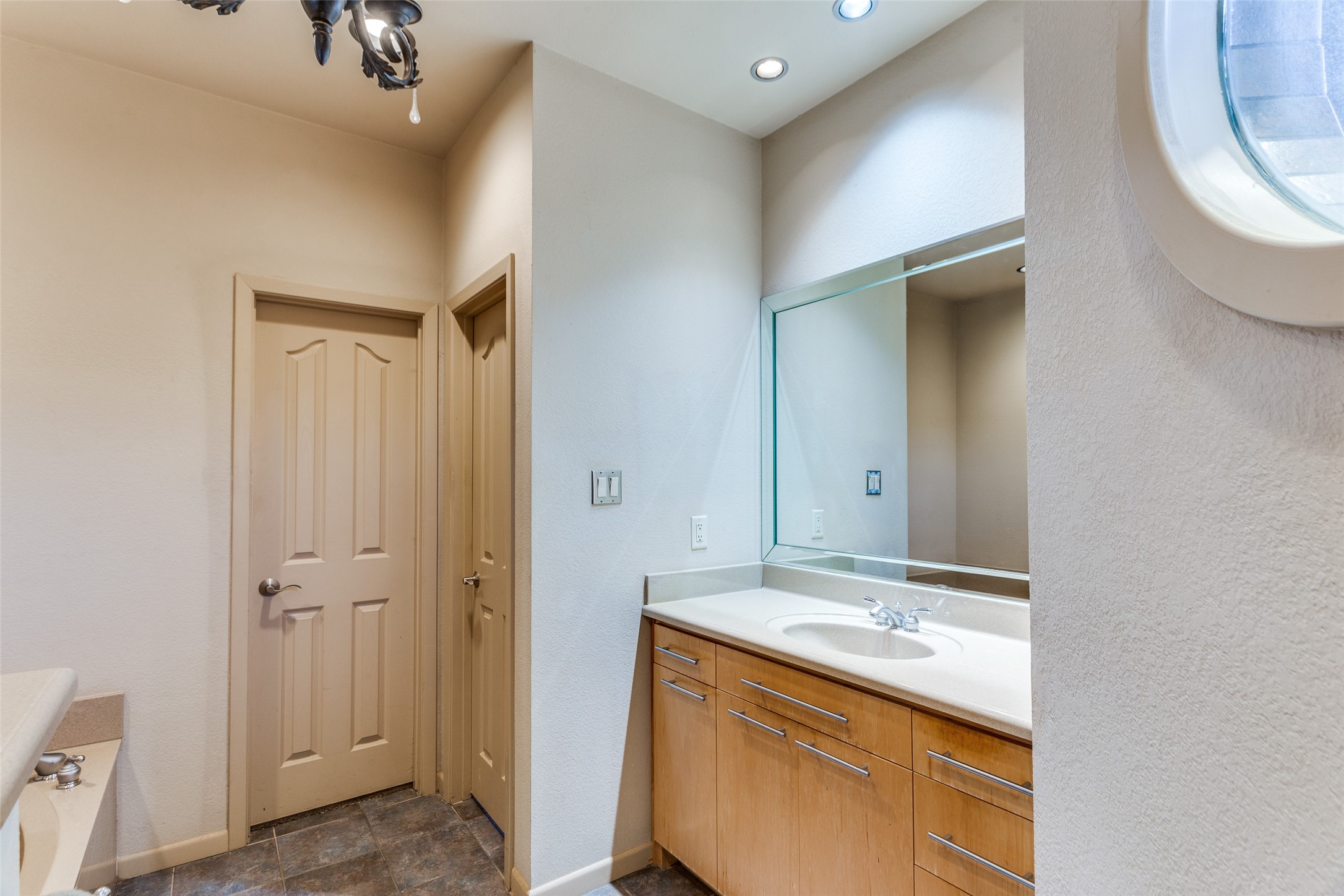 Haslet, Texas, 76052, United States, 4 Bedrooms Bedrooms, ,2 BathroomsBathrooms,Residential,For Sale,1866609