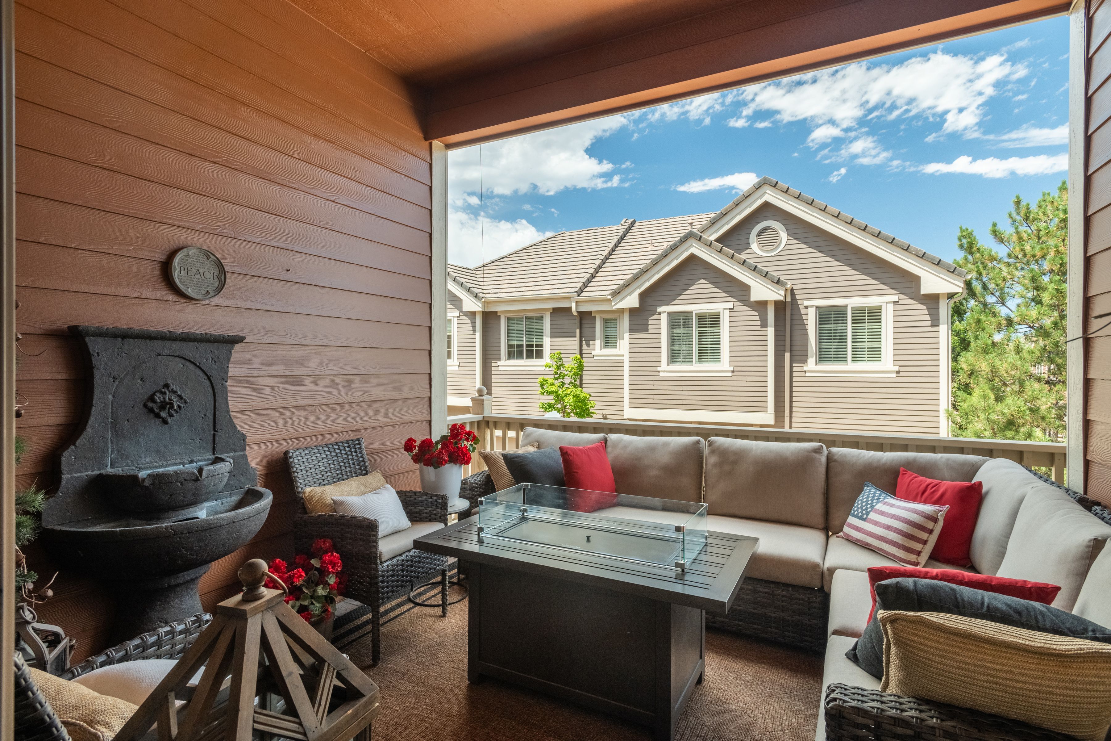  Turn-Key Lone Tree Luxury: Renovated Home with Chef