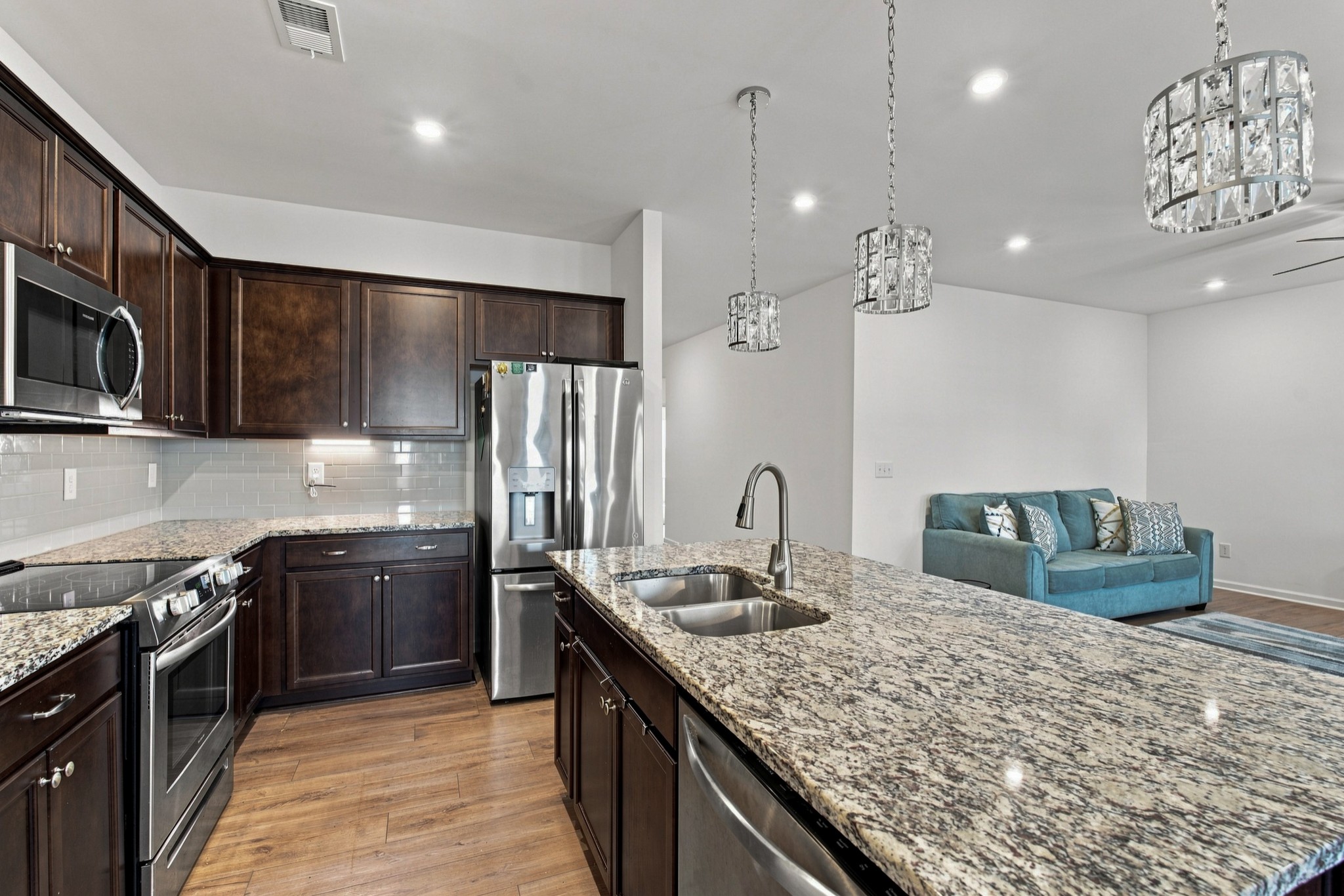  1217 Arroyo Dr, Nashville, TN, 37218 - 物件實景
