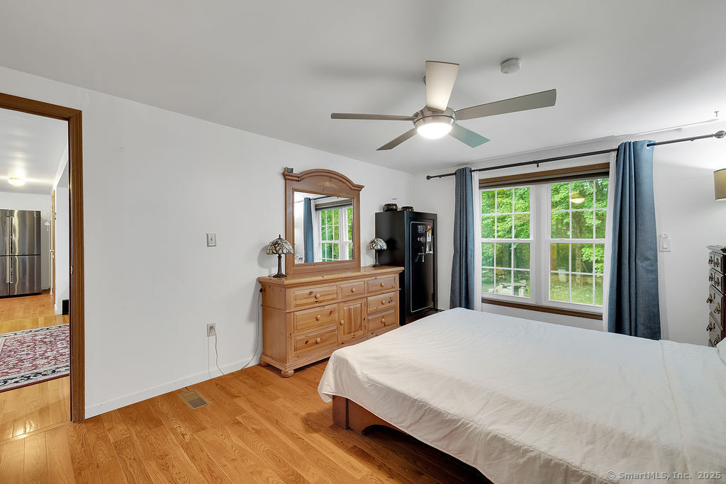 New Milford, Connecticut, 06776, United States, 4 Bedrooms Bedrooms, ,3 BathroomsBathrooms,Residential,For Sale,1926177