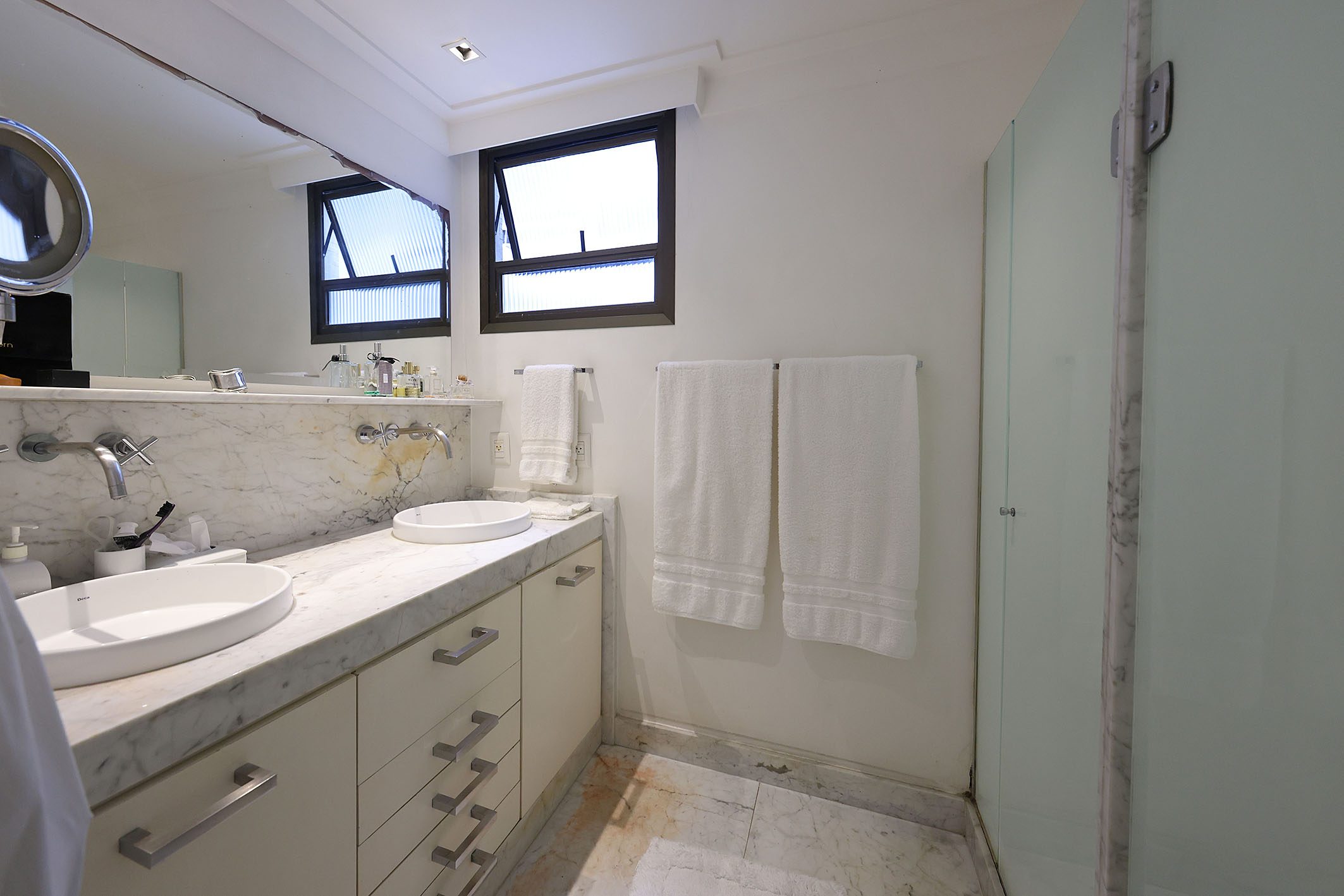  Spacious residence with terrace in a prime Leblon location - 物件實景