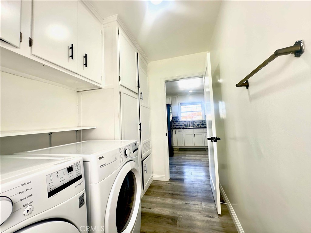 Downey, California, 90241, United States, 3 Bedrooms Bedrooms, ,2 BathroomsBathrooms,Residential,For Sale,1915568