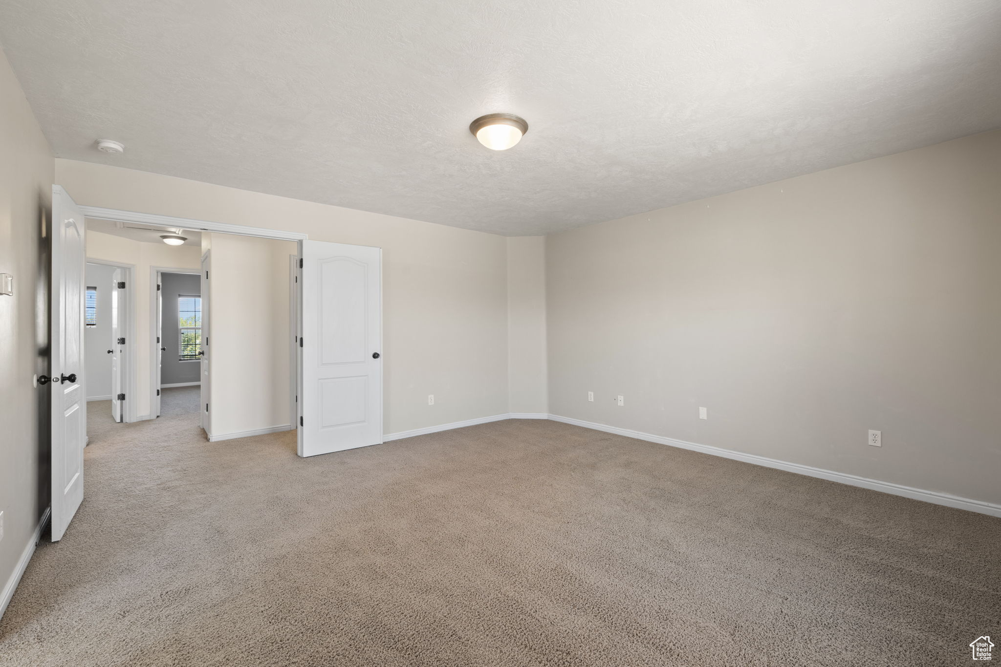 West Jordan, Utah, 84084, United States, 4 Bedrooms Bedrooms, ,3 BathroomsBathrooms,Residential,For Sale,1867498