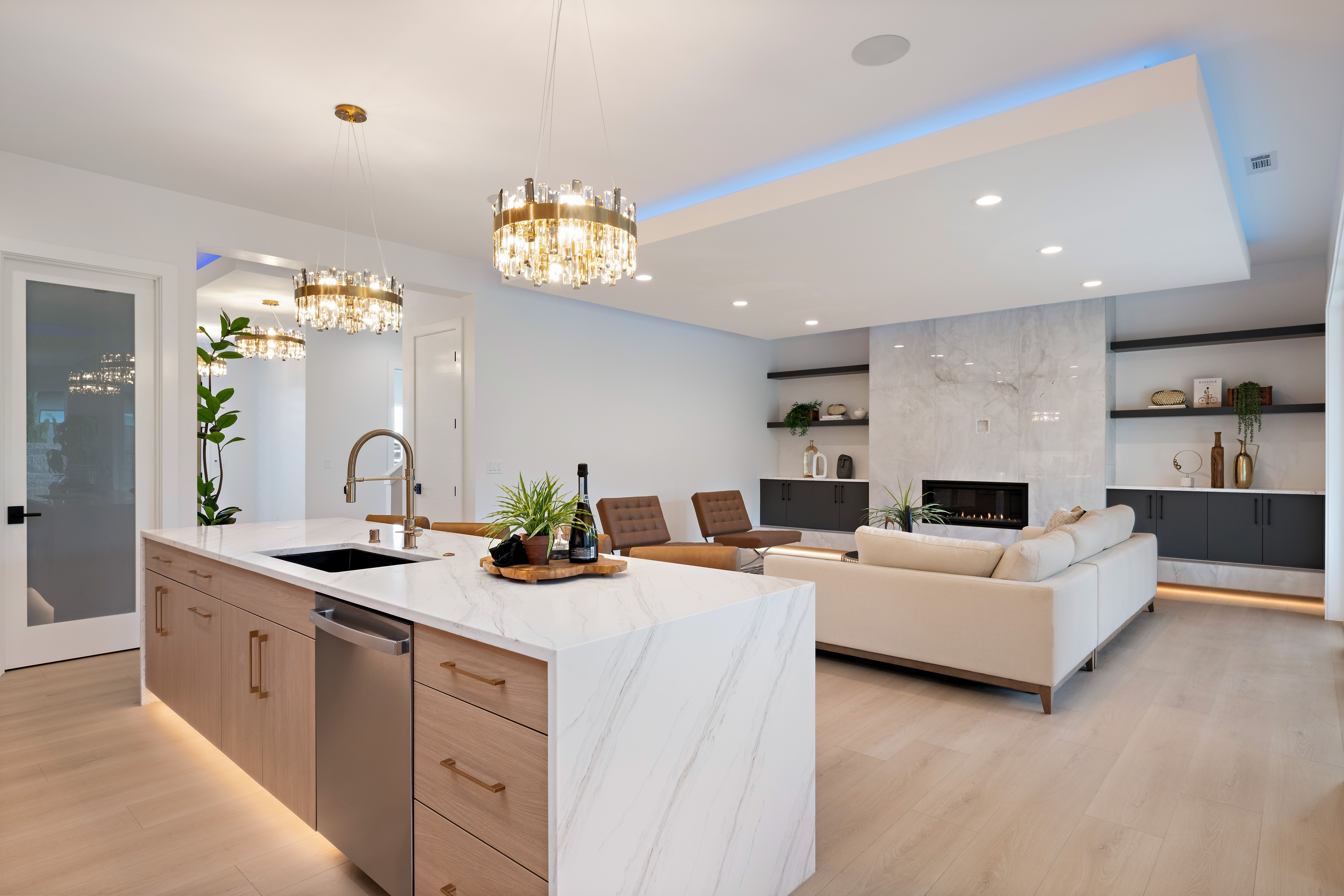  Step Into Elevated New Construction at The Dwellings - 物件實景