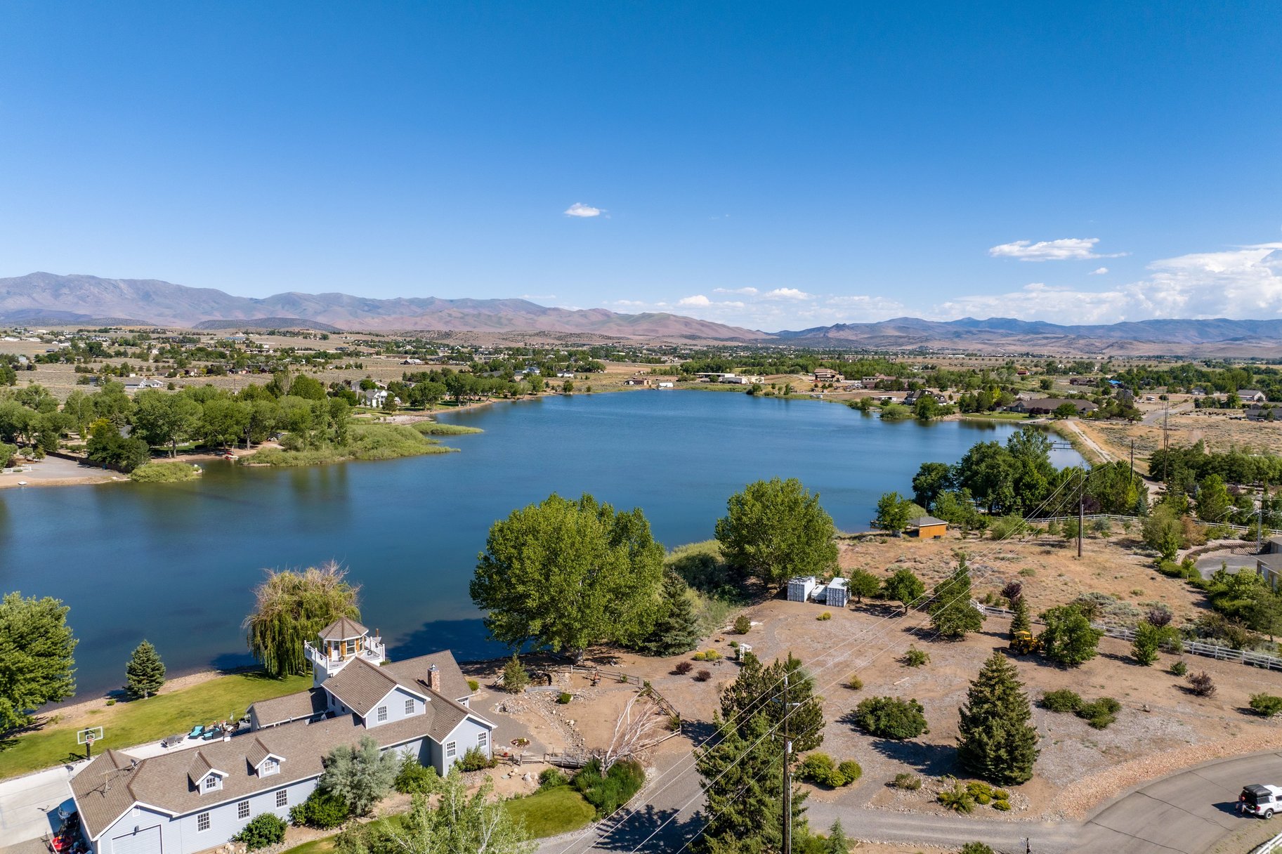  where  privacy meets convenience in gardnerville - 物件實景