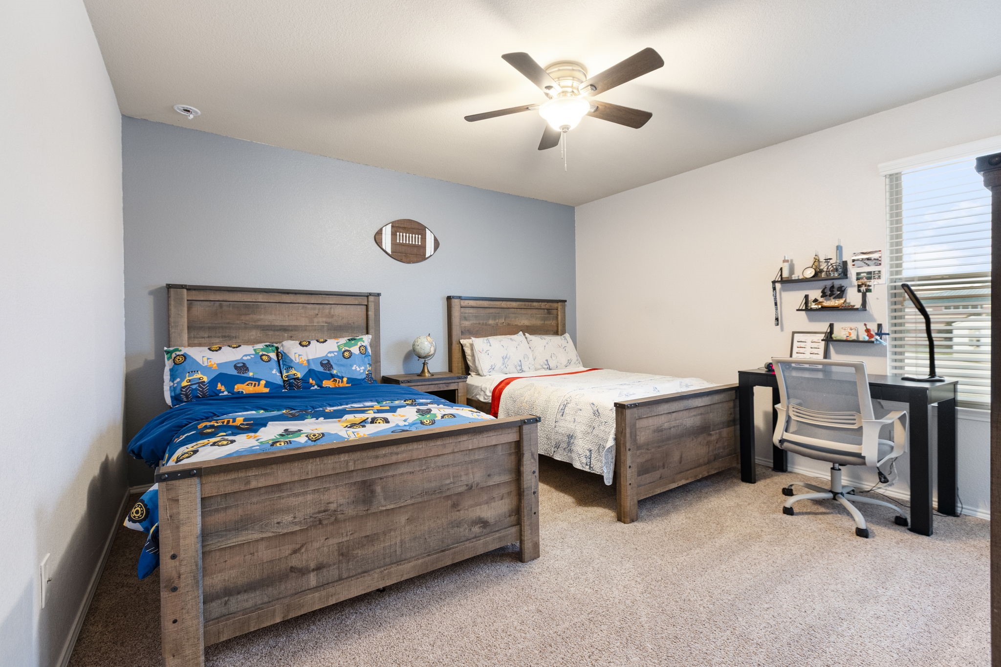 McKinney, Texas, 75071, United States, 5 Bedrooms Bedrooms, ,4 BathroomsBathrooms,Residential,For Sale,1970372