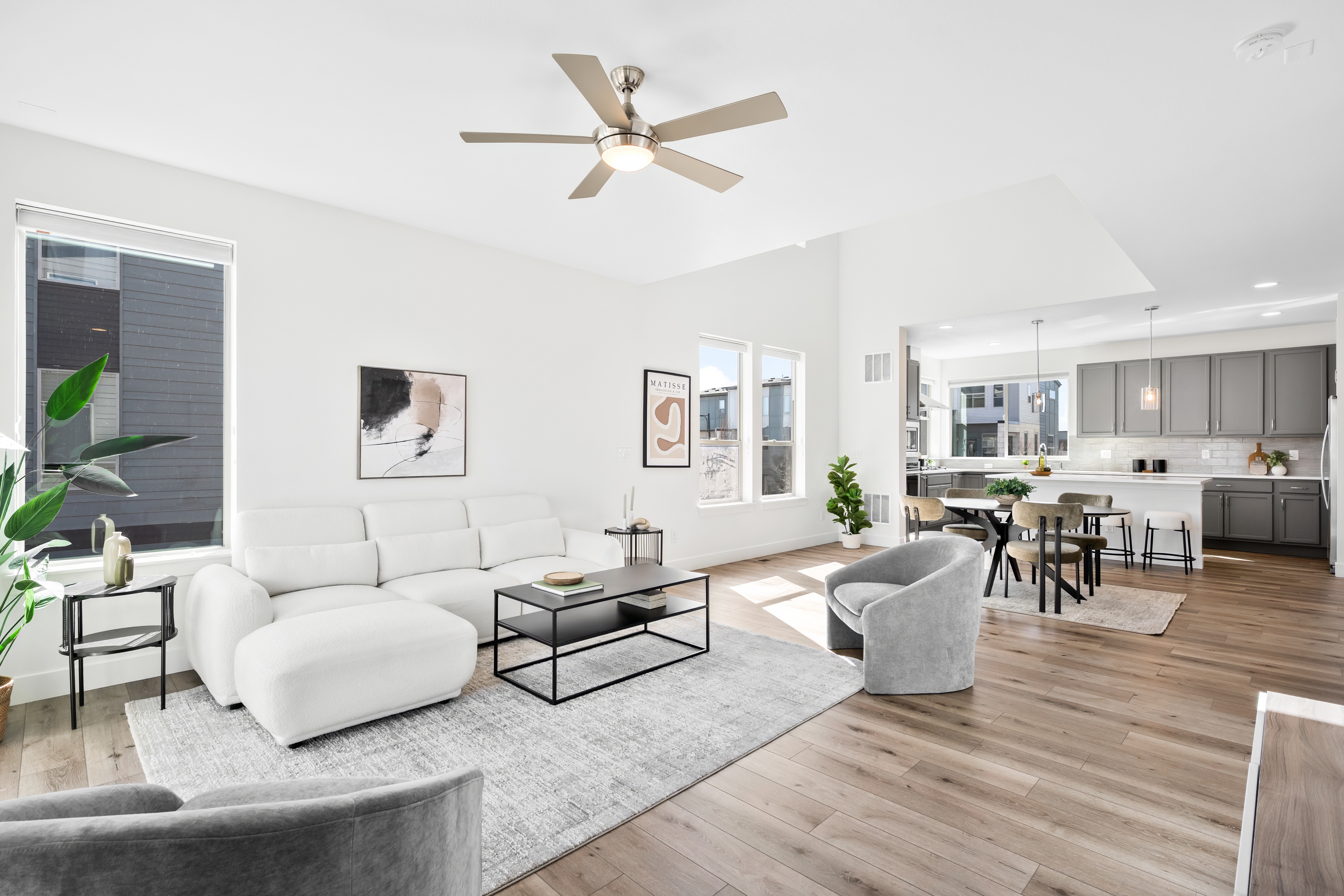  Light Drenched, End-Unit, Three-Story Townhome Plus Rooftop Deck - 物件實景