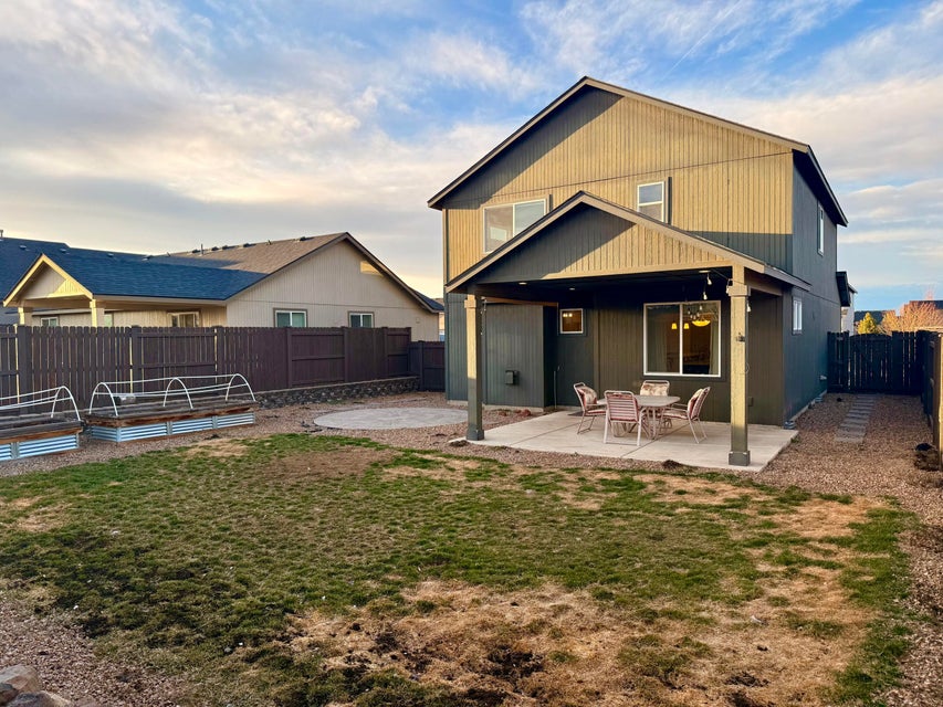 Redmond, Oregon, 97756, United States, 3 Bedrooms Bedrooms, ,3 BathroomsBathrooms,Residential,For Sale,1736801