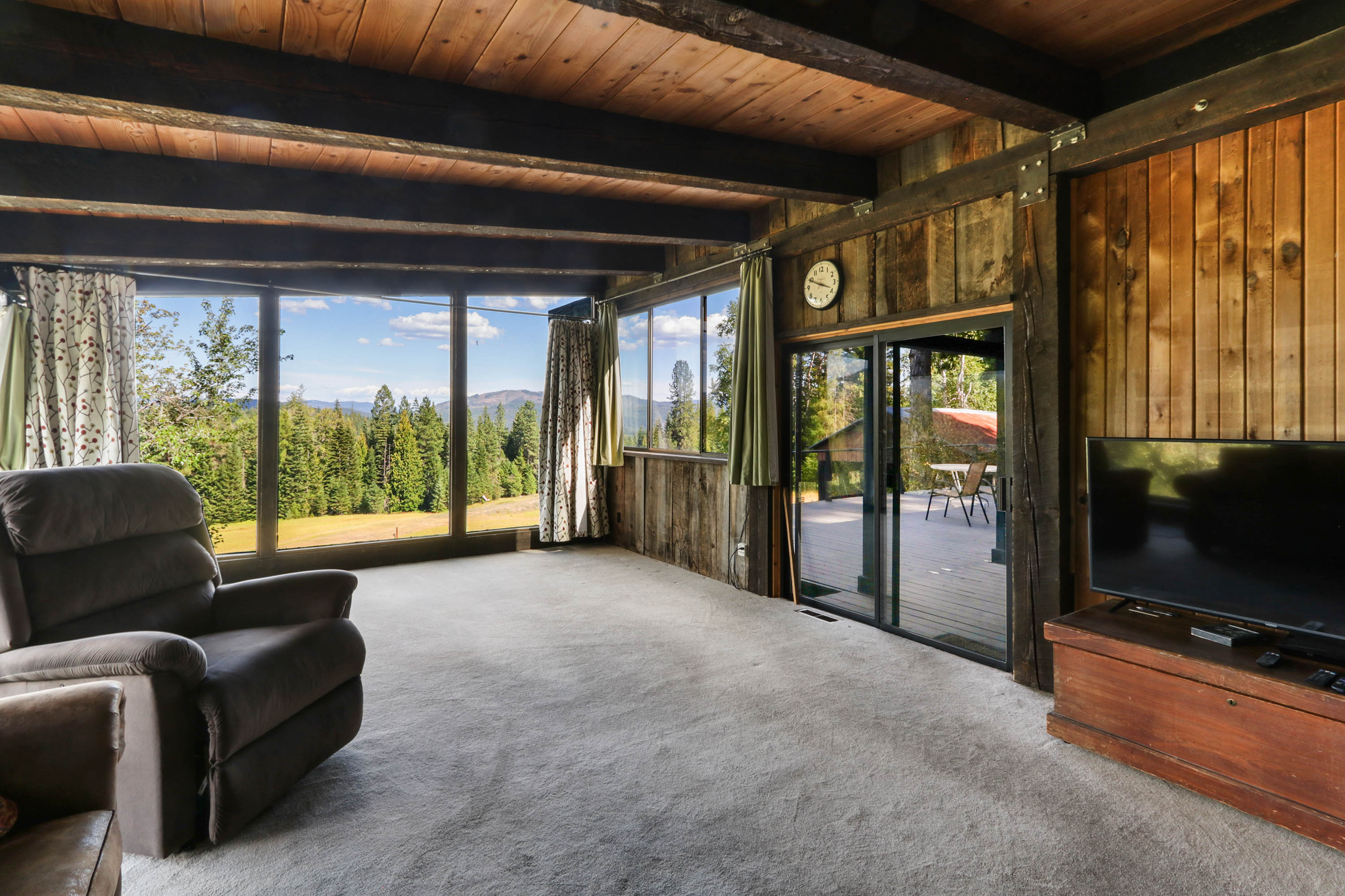 Sandpoint, Idaho, 83864, United States, 3 Bedrooms Bedrooms, ,3 BathroomsBathrooms,Residential,For Sale,1922040