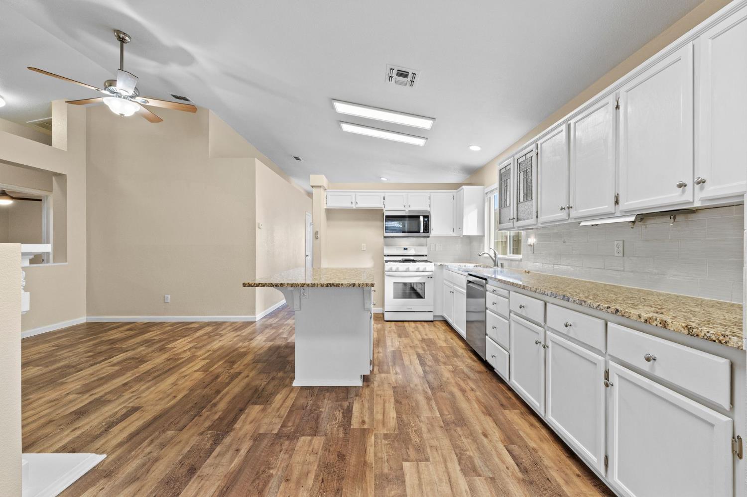 Rancho Cordova, California, 95670, United States, 3 Bedrooms Bedrooms, ,2 BathroomsBathrooms,Residential,For Sale,1900800