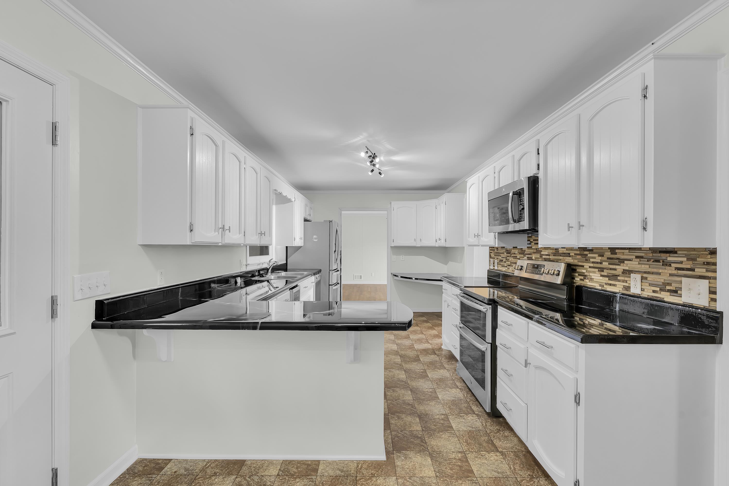 Woodruff, South Carolina, 29388, United States, 3 Bedrooms Bedrooms, ,2 BathroomsBathrooms,Residential,For Sale,1985035