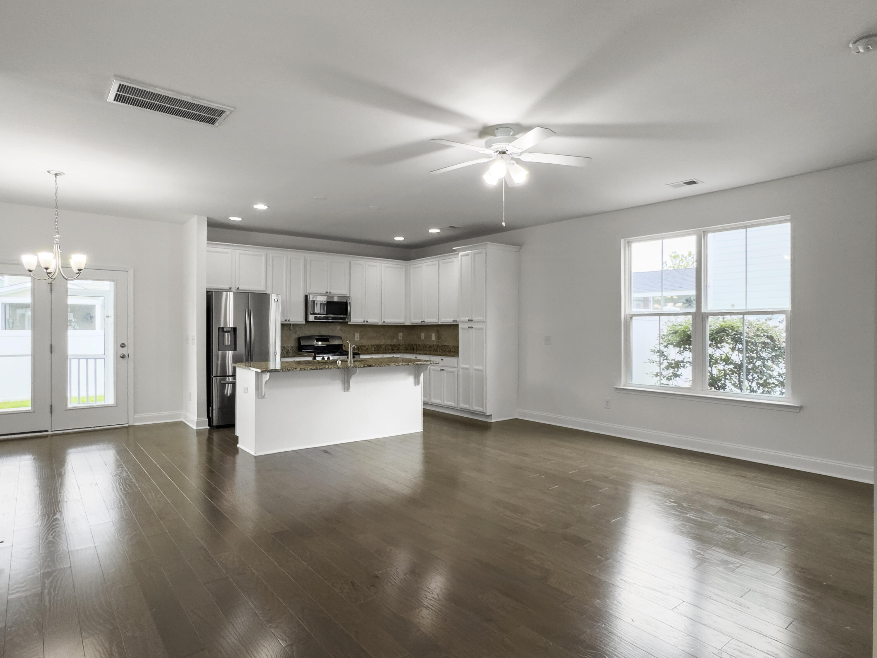 Charleston, South Carolina, 29414, United States, 3 Bedrooms Bedrooms, ,3 BathroomsBathrooms,Residential,For Sale,1913391