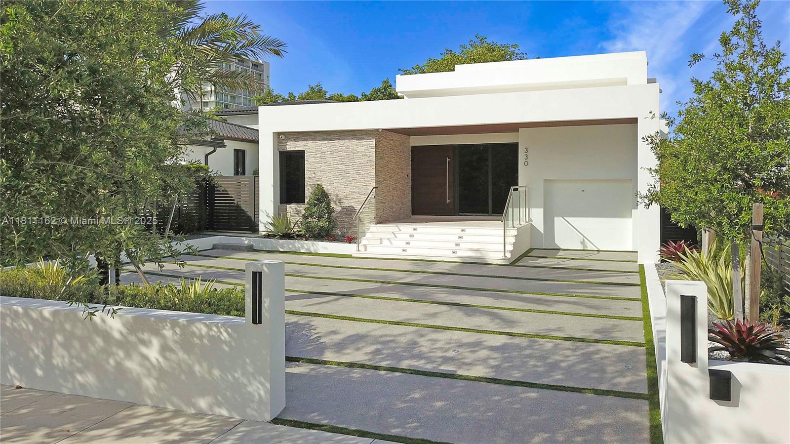 Miami, Florida, 33129, United States, 4 Bedrooms Bedrooms, ,5 BathroomsBathrooms,Residential,For Sale,1839083