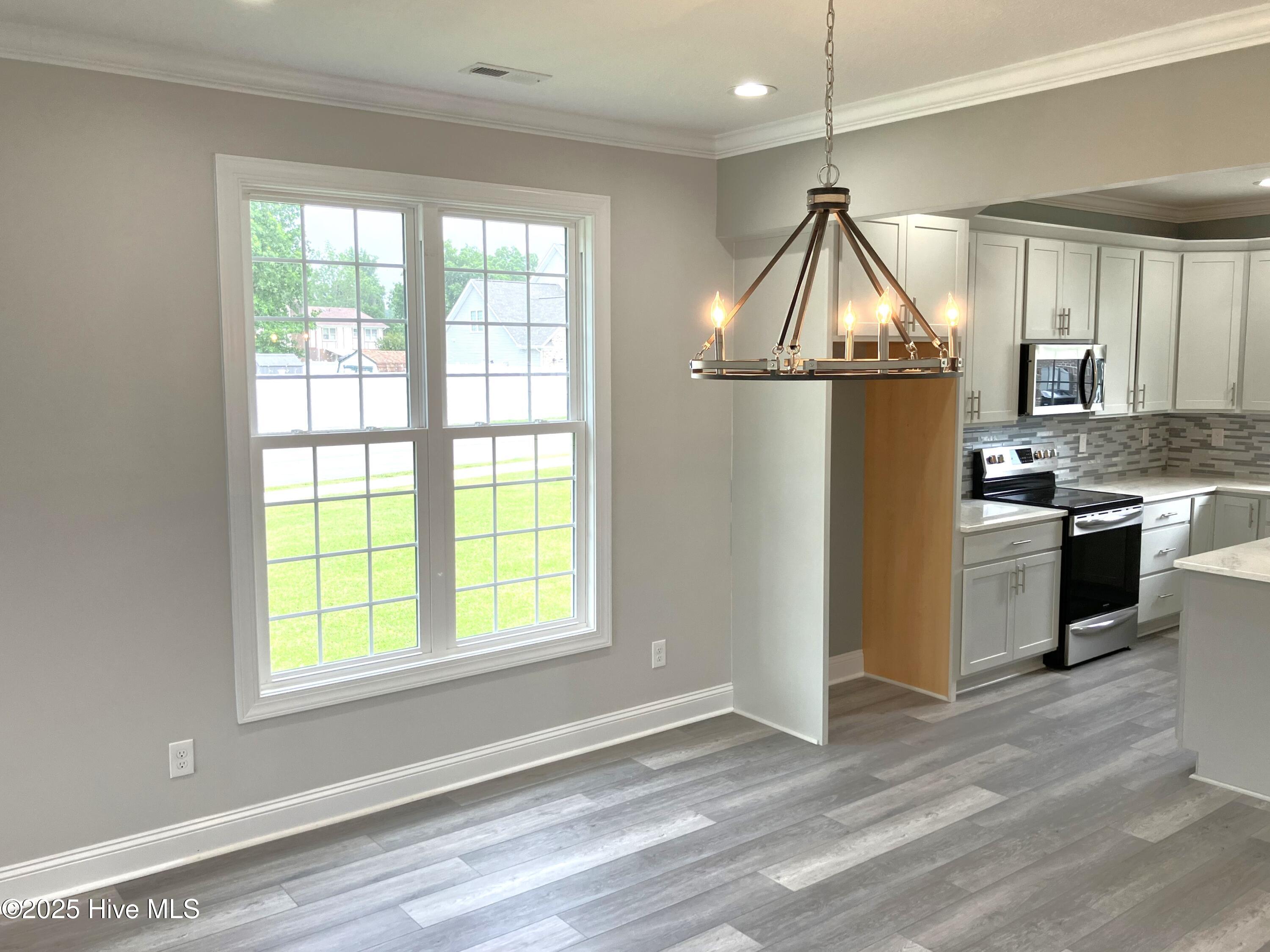 Jacksonville, North Carolina, 28546, United States, 5 Bedrooms Bedrooms, ,3 BathroomsBathrooms,Residential,For Sale,1980601