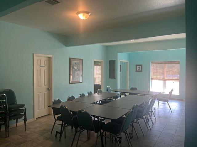 Commerce, Texas, 75428, United States, 7 Bedrooms Bedrooms, ,6 BathroomsBathrooms,Residential,For Sale,1984183