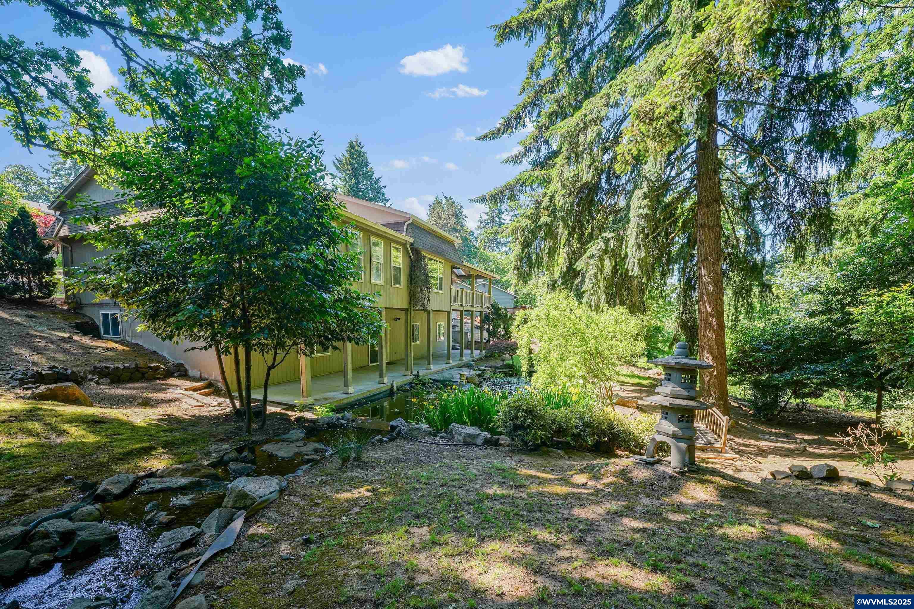Salem, Oregon, 97304, United States, 3 Bedrooms Bedrooms, ,3 BathroomsBathrooms,Residential,For Sale,1826833