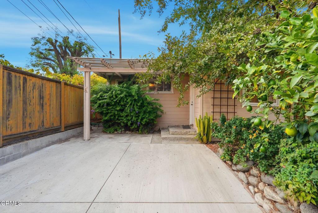 Pasadena, California, 91104, United States, 3 Bedrooms Bedrooms, ,1 BathroomBathrooms,Residential,For Sale,1993428