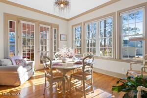 Lake Waccamaw, North Carolina, 28450, United States, 3 Bedrooms Bedrooms, ,3 BathroomsBathrooms,Residential,For Sale,1939053