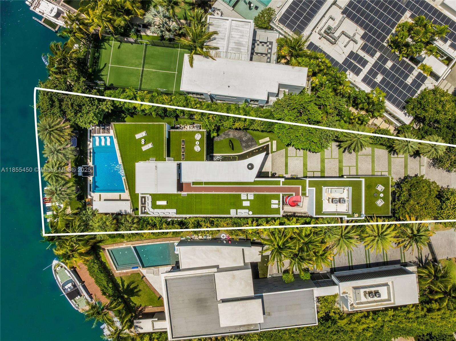 Miami Beach, Florida, 33140, United States, 5 Bedrooms Bedrooms, ,8 BathroomsBathrooms,Residential,For Sale,1918042