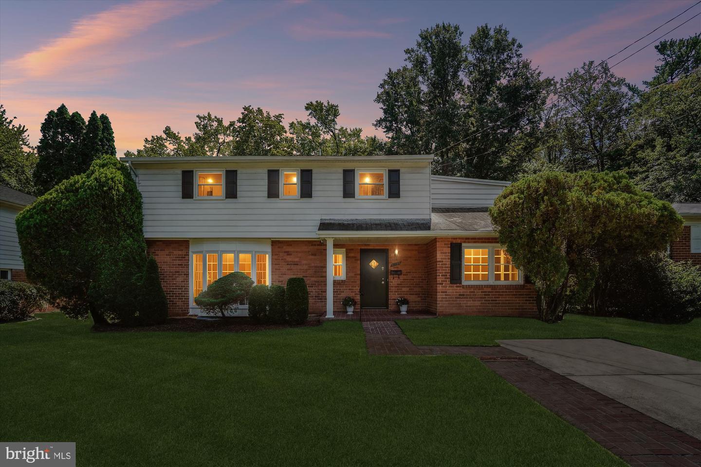 Bethesda, Maryland, 20817, United States, 4 Bedrooms Bedrooms, ,3 BathroomsBathrooms,Residential,For Sale,1934695