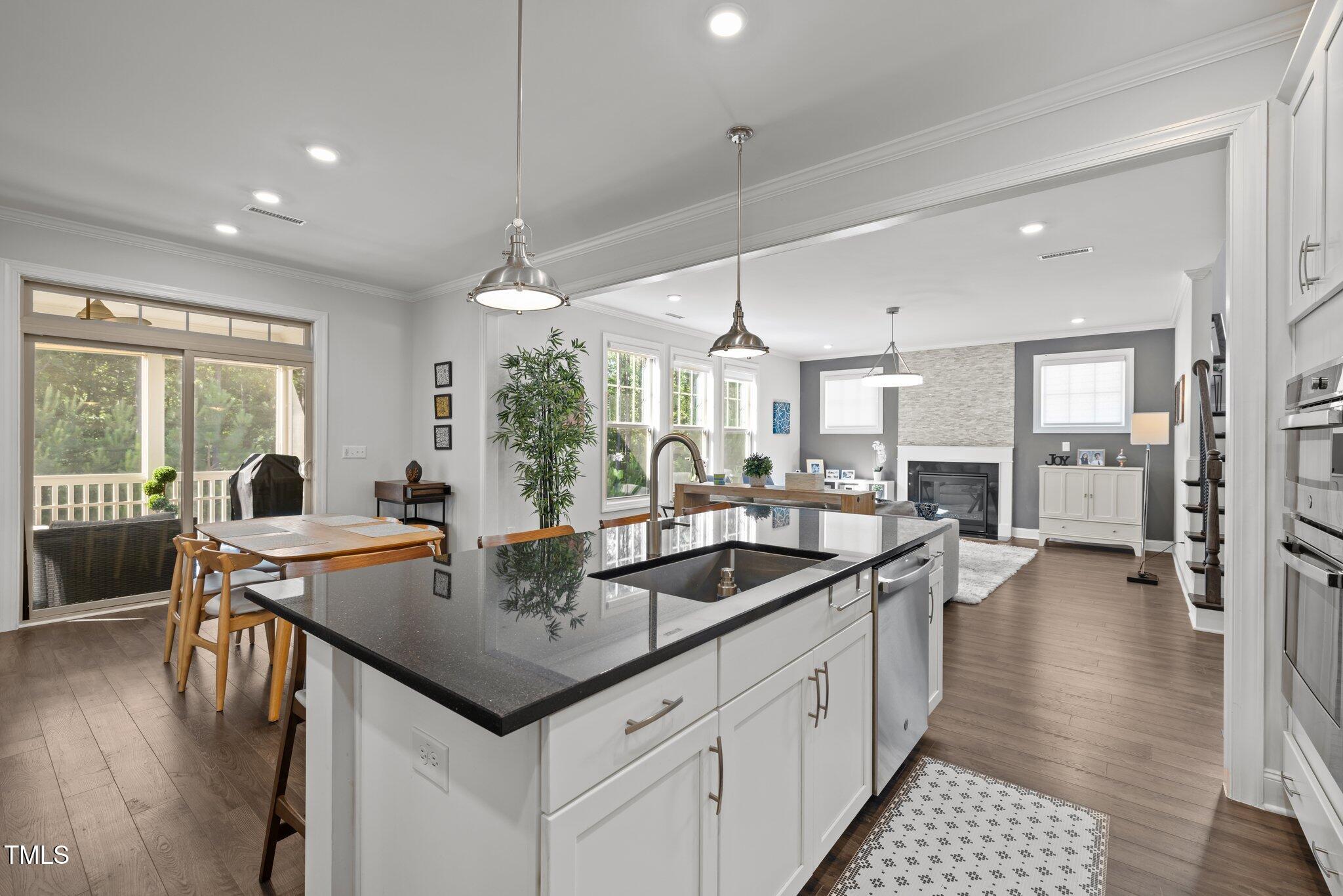 Chapel Hill, North Carolina, 27517, United States, 5 Bedrooms Bedrooms, ,5 BathroomsBathrooms,Residential,For Sale,1991048