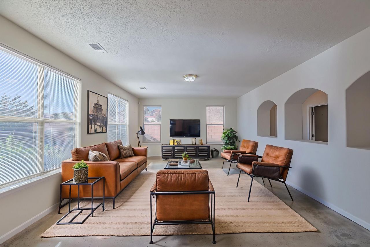 Rio Rancho, New Mexico, 87124, United States, 4 Bedrooms Bedrooms, ,3 BathroomsBathrooms,Residential,For Sale,1987621