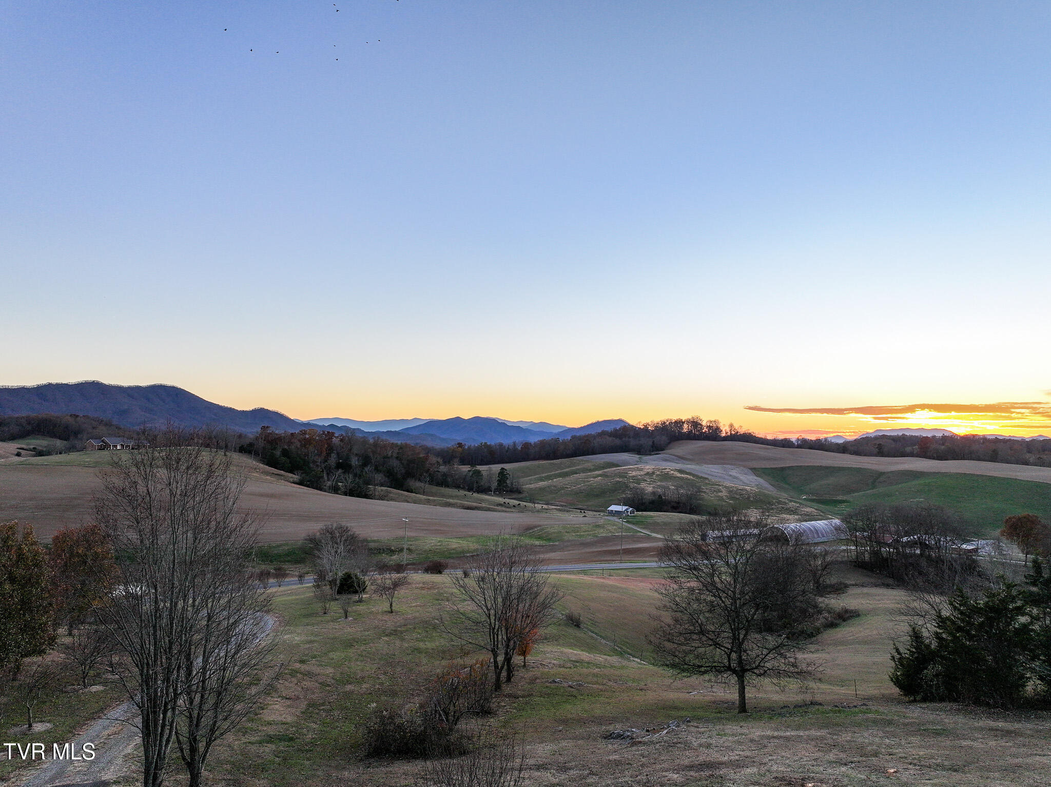 Parrottsville, Tennessee, 37843, United States, 5 Bedrooms Bedrooms, ,4 BathroomsBathrooms,Residential,For Sale,2005757