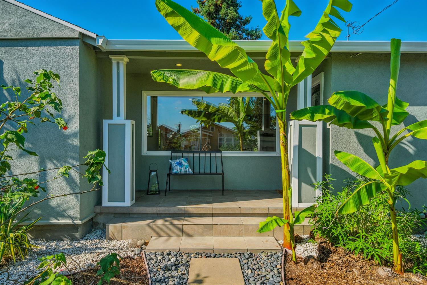 Petaluma, California, 94952, United States, 2 Bedrooms Bedrooms, ,1 BathroomBathrooms,Residential,For Sale,1934208