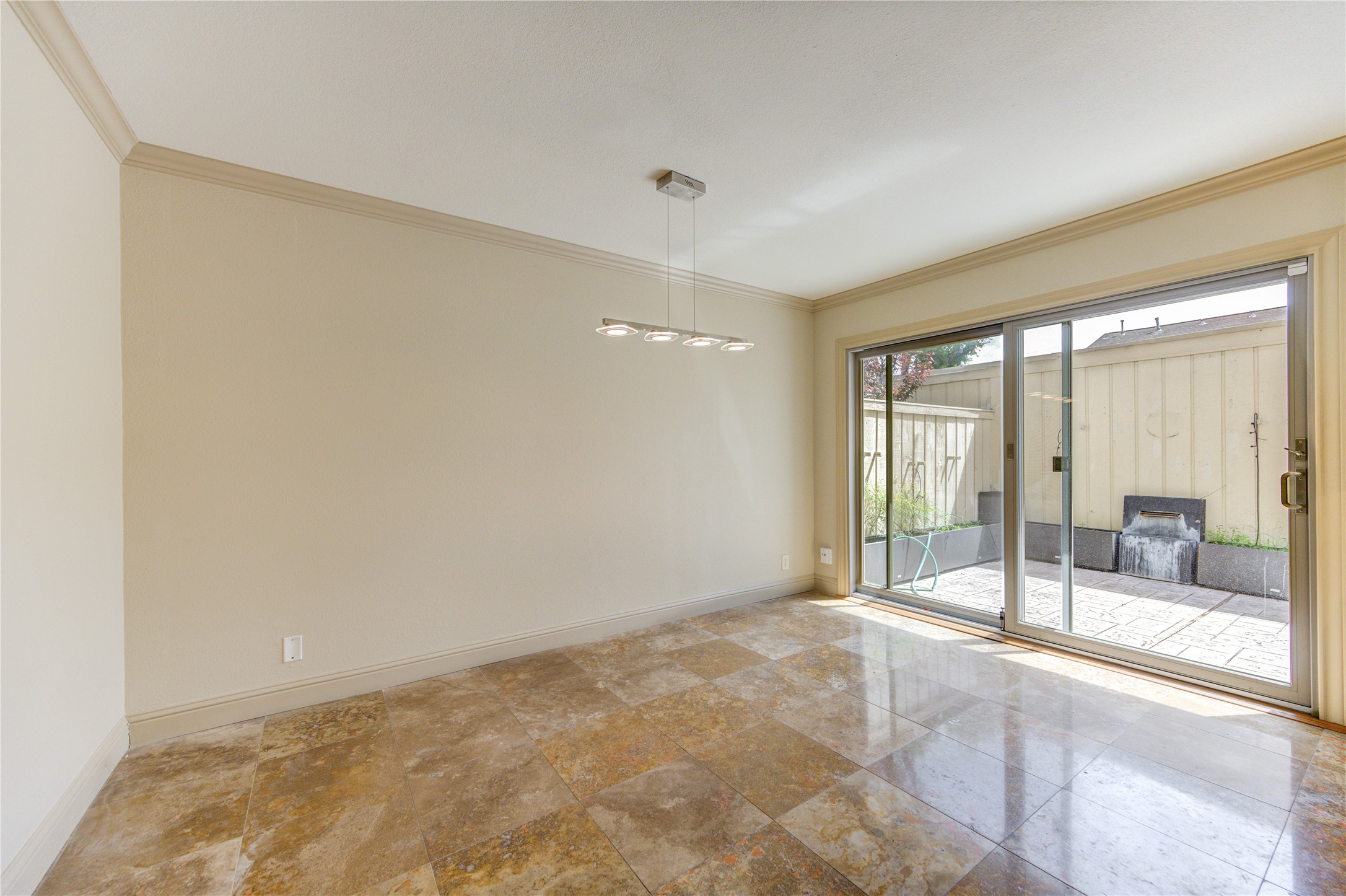  6337 Briar Rose Drive #145 - 物件實景