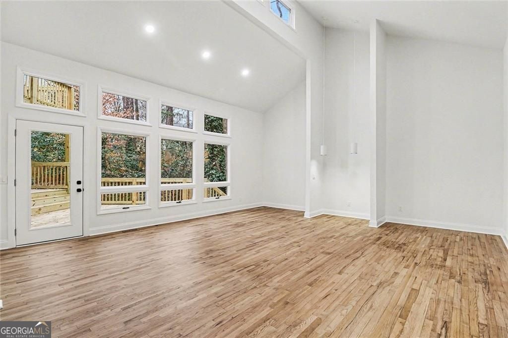 Atlanta, Georgia, 30345, United States, 4 Bedrooms Bedrooms, ,3 BathroomsBathrooms,Residential,For Sale,2015198