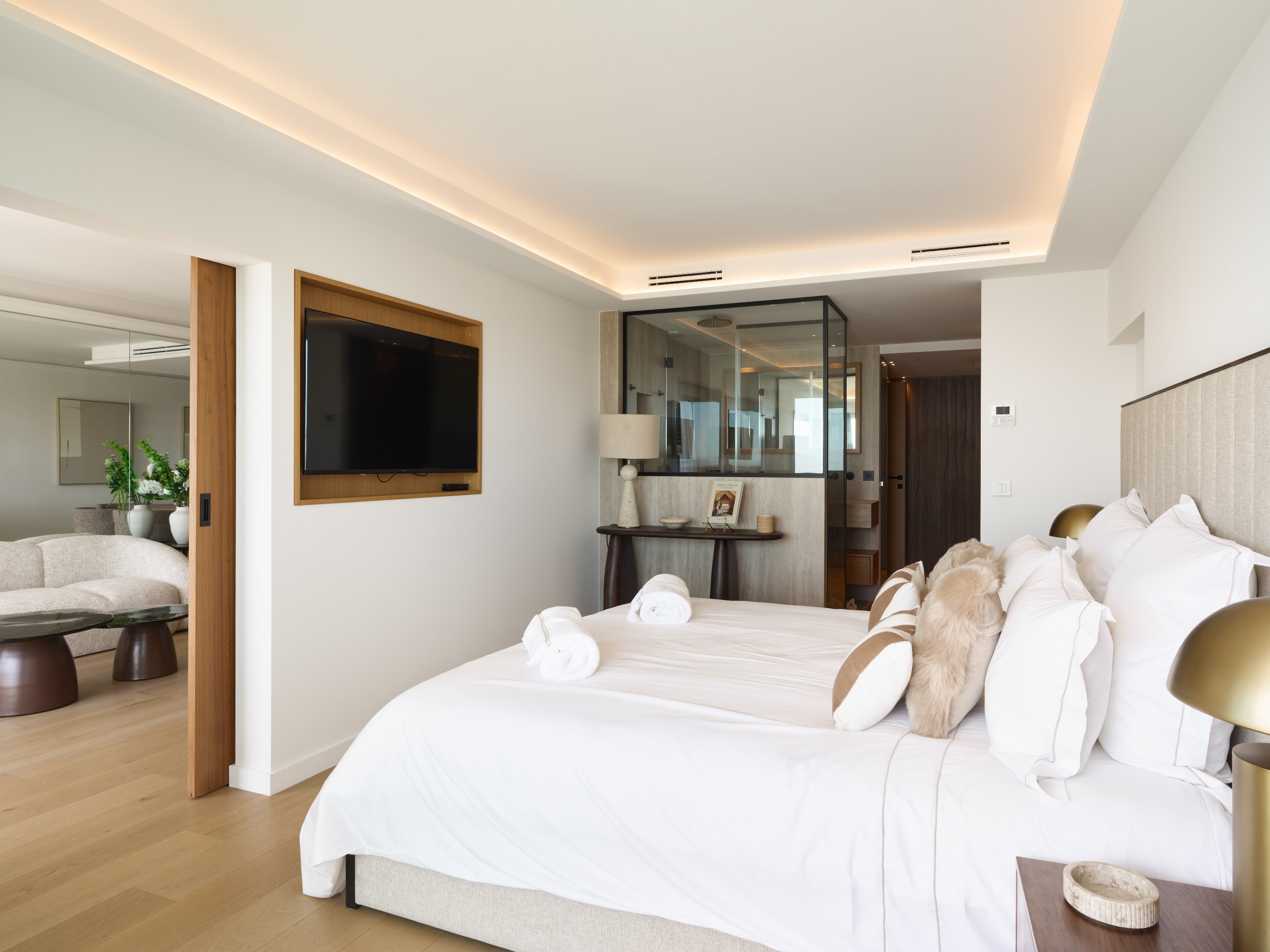  CANNES CROISETTE – RENOVATED APARTMENT WITH PANORAMIC SEA VIEWS - 物件實景