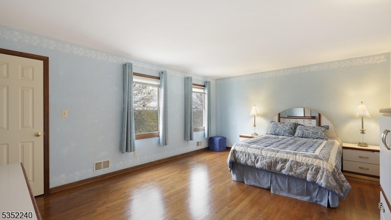 Bridgewater Twp., New Jersey, 07920, United States, 5 Bedrooms Bedrooms, ,4 BathroomsBathrooms,Residential,For Sale,1784085