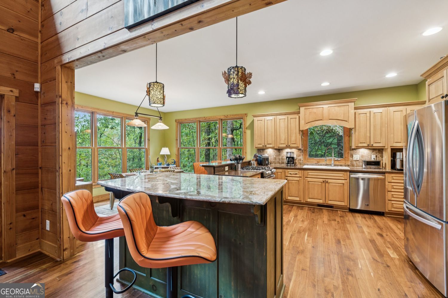 Ellijay, Georgia, 30540, United States, 3 Bedrooms Bedrooms, ,4 BathroomsBathrooms,Residential,For Sale,1952403