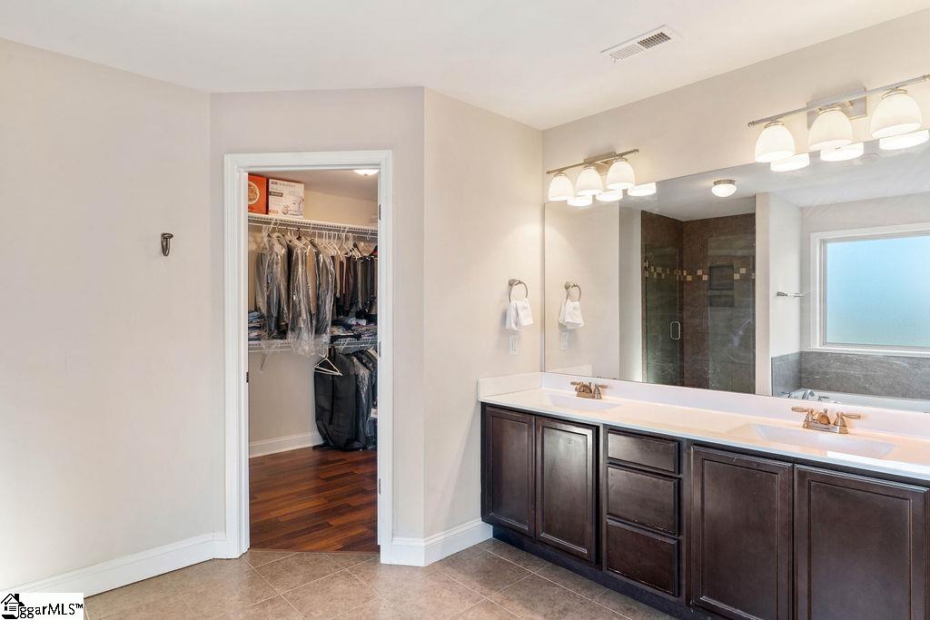 Travelers Rest, South Carolina, 29690, United States, 5 Bedrooms Bedrooms, ,3 BathroomsBathrooms,Residential,For Sale,1986056