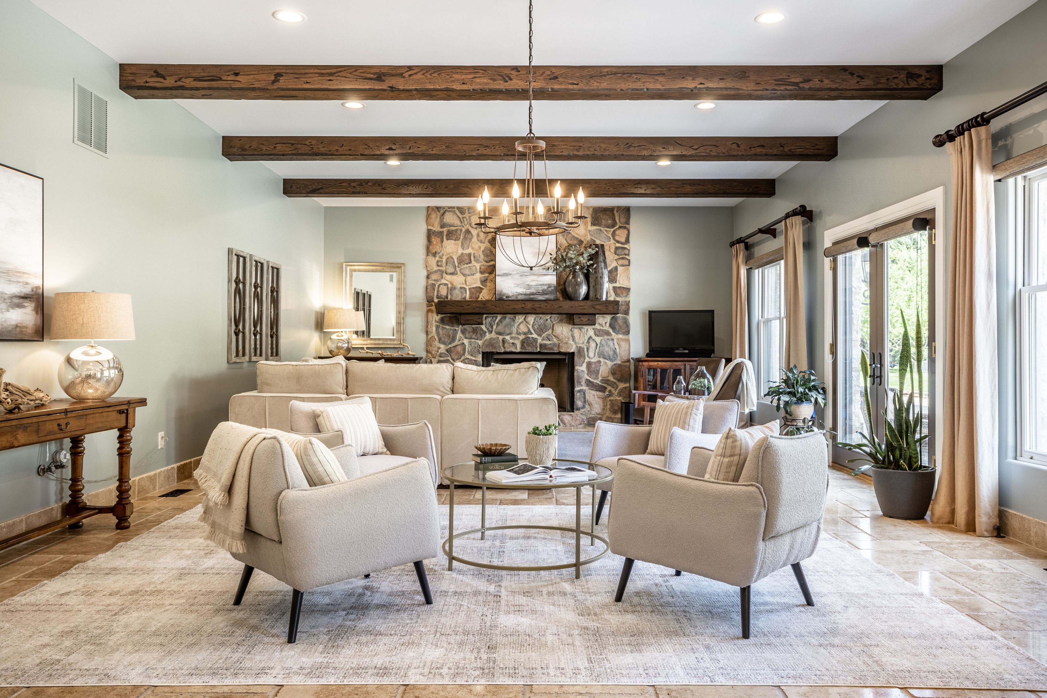  Rare Opportunity to Own a Stunning Home with Acreage in West Carmel - 物件實景