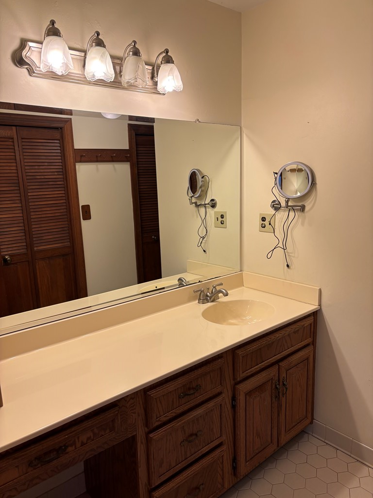 Machipongo, Virginia, 23405, United States, 3 Bedrooms Bedrooms, ,3 BathroomsBathrooms,Residential,For Sale,2003138