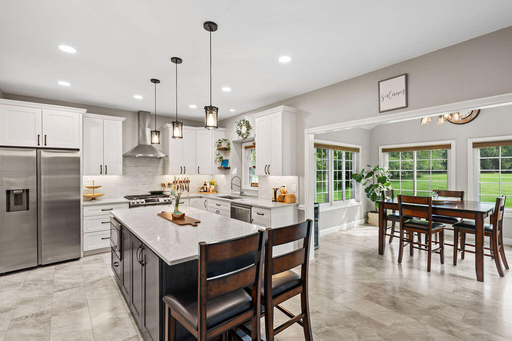 Valparaiso, Indiana, 46385, United States, 4 Bedrooms Bedrooms, ,3 BathroomsBathrooms,Residential,For Sale,1988266