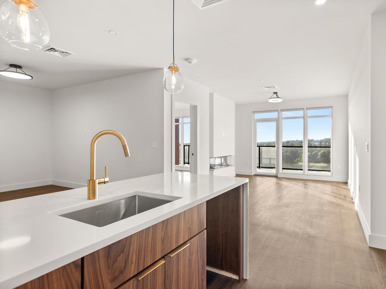 Burlington, Vermont, 05401, United States, 2 Bedrooms Bedrooms, ,1 BathroomBathrooms,Residential,For Sale,1942115