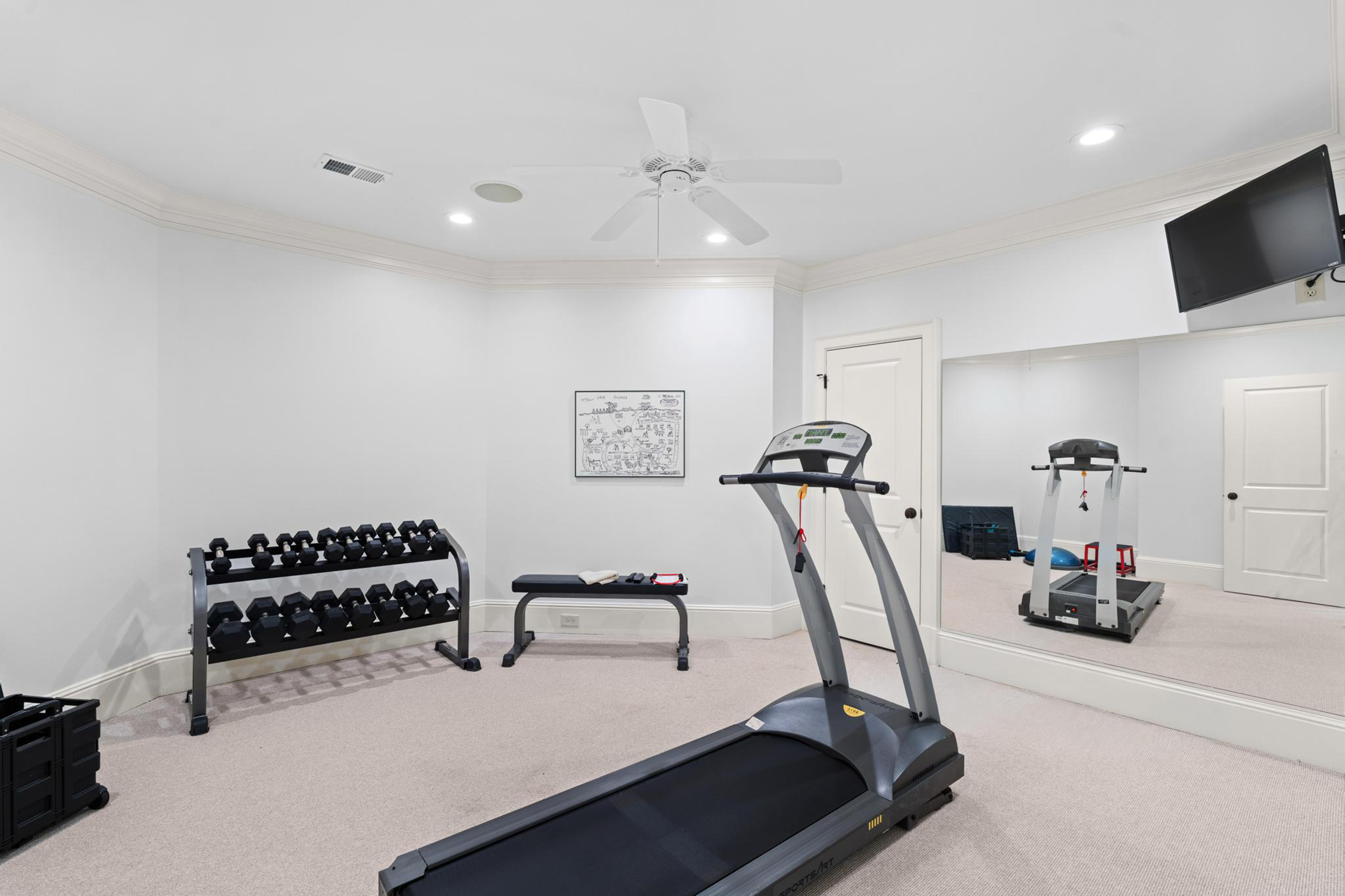  Sophisticated Newer Custom-built Home in Desirable Garden Hills - 物件實景