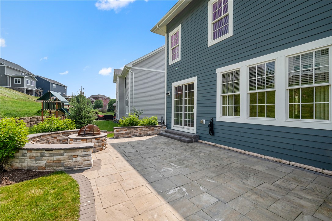 Bridgeville, Pennsylvania, 15017, United States, 4 Bedrooms Bedrooms, ,4 BathroomsBathrooms,Residential,For Sale,1753303