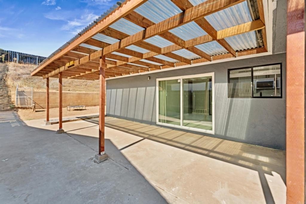 Lakeside, California, 92040, United States, 4 Bedrooms Bedrooms, ,2 BathroomsBathrooms,Residential,For Sale,1900967