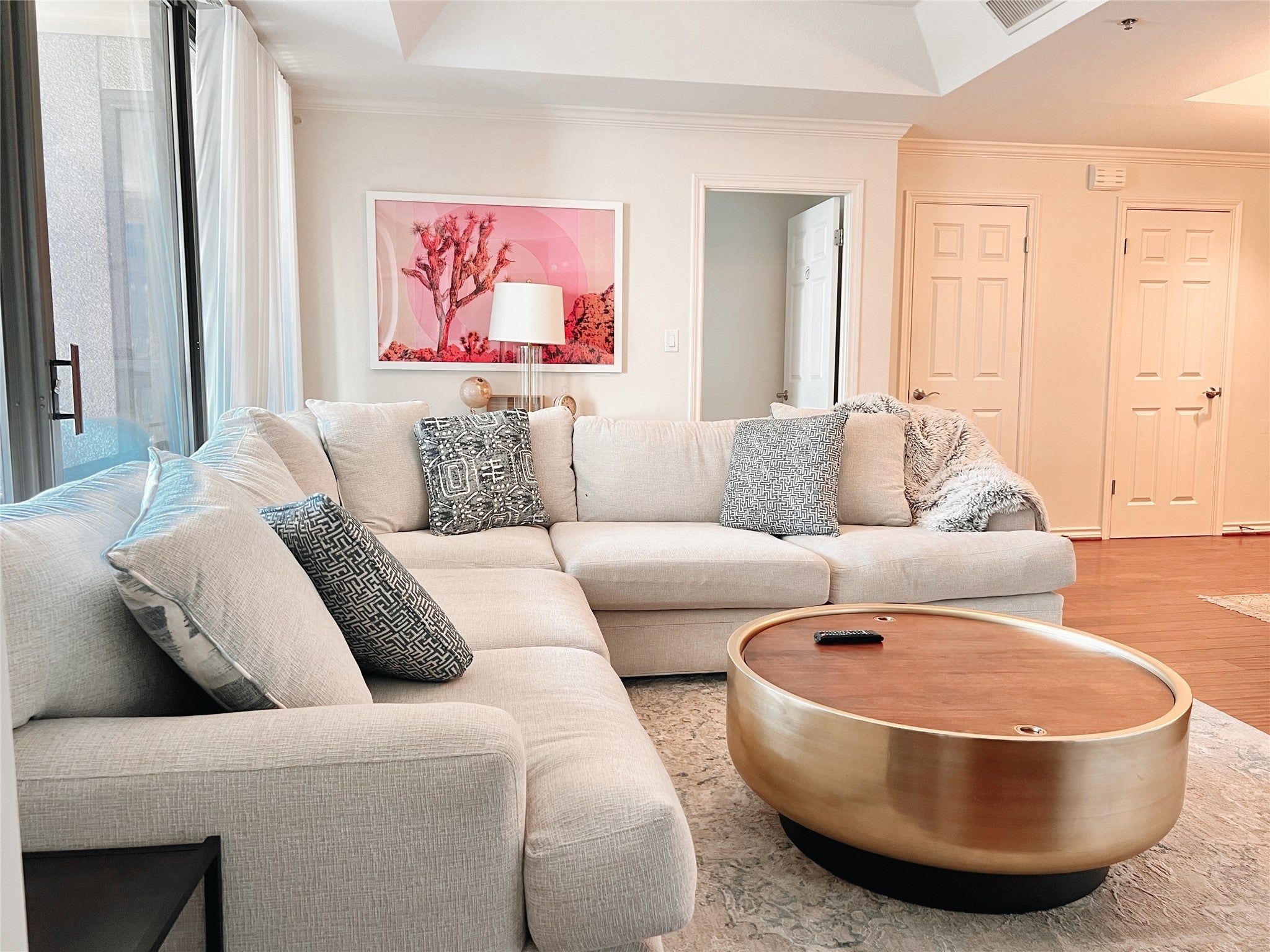 Dallas, Texas, 75225, United States, 2 Bedrooms Bedrooms, ,2 BathroomsBathrooms,Residential,For Sale,1980398