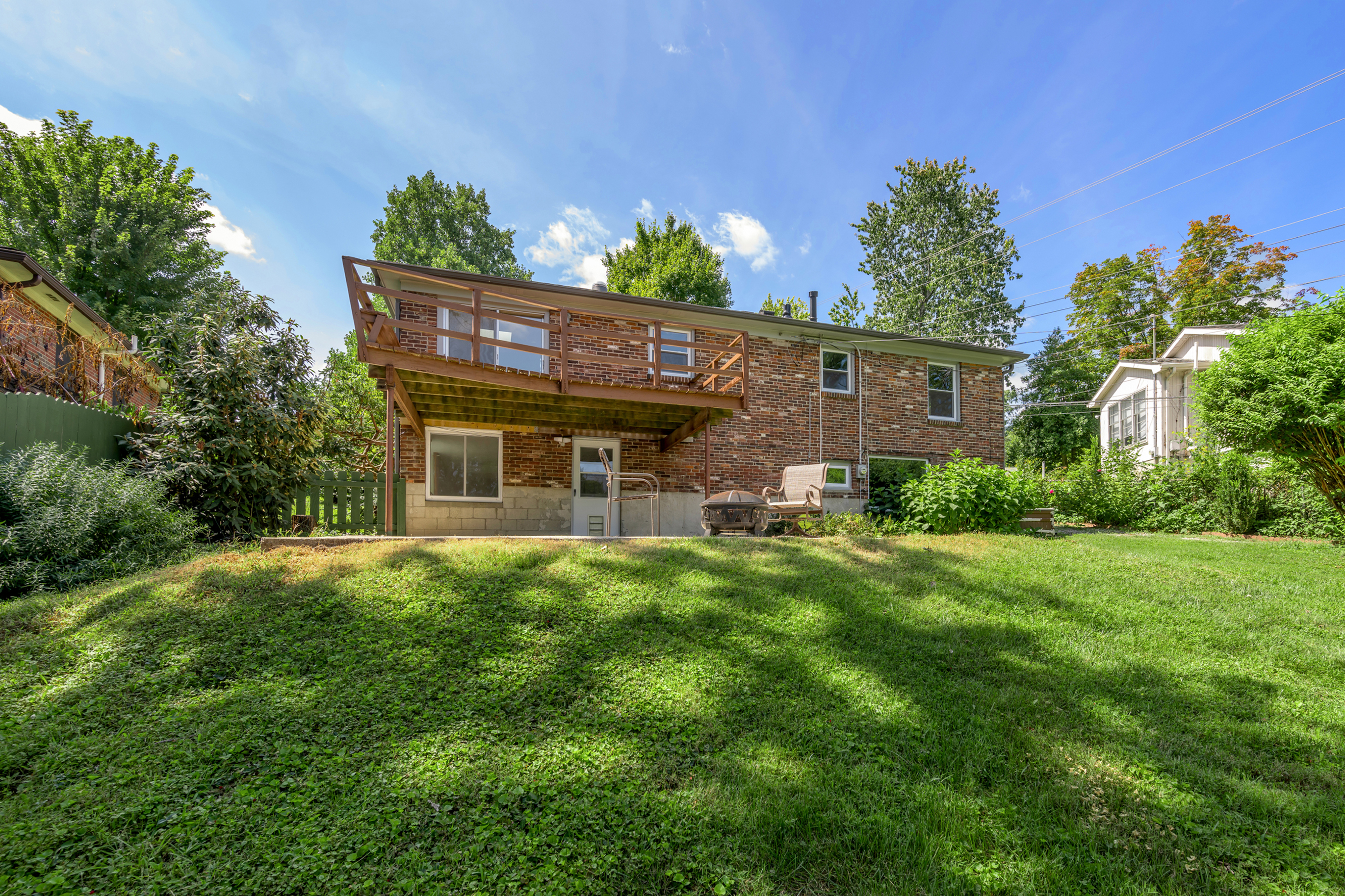  953 Holly Springs Drive - 物件實景