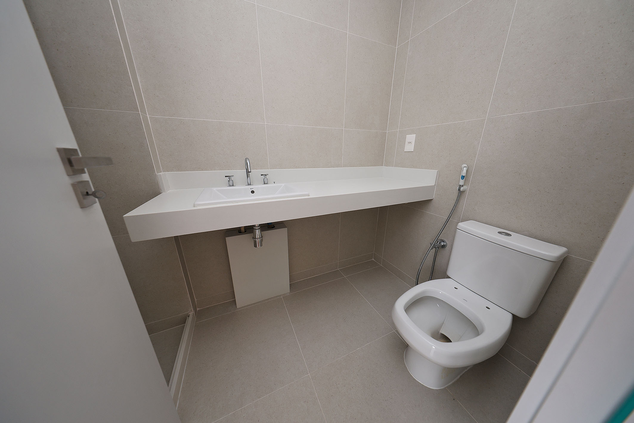  Oceanfront linear penthouse with private leisure amenities - 物件實景