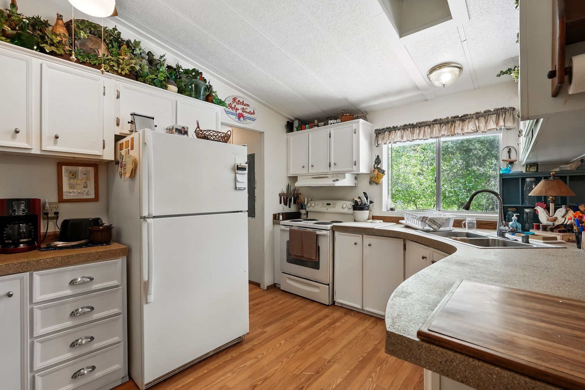 Sagle, Idaho, 83860, United States, 4 Bedrooms Bedrooms, ,2 BathroomsBathrooms,Residential,For Sale,1931932